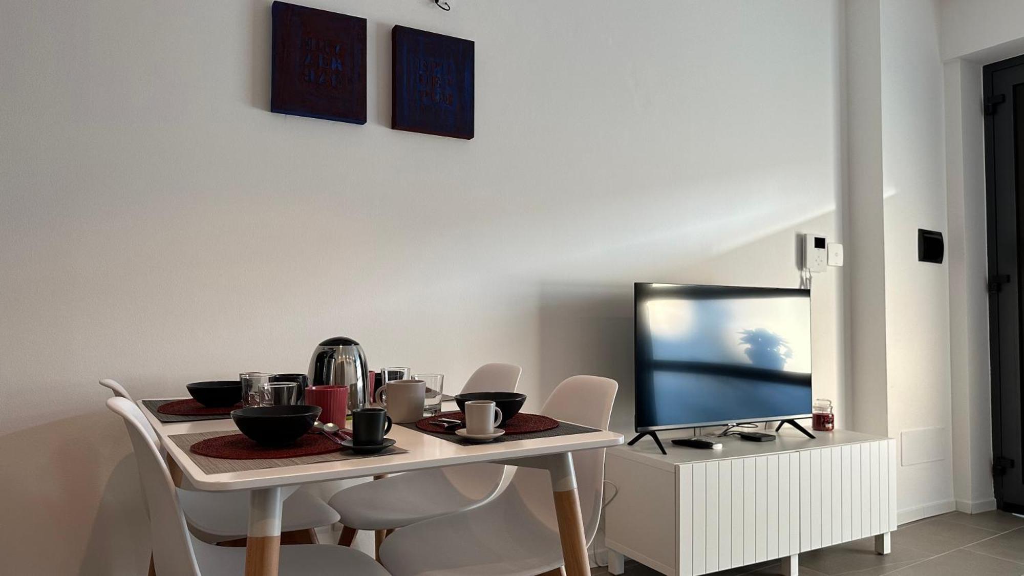 Caseospitali - Casa Navigli Watt, Vicino Al Naviglio, Originale E Luminoso Bilocale Per 4 Con Tutti I Comfort Milan Bagian luar foto